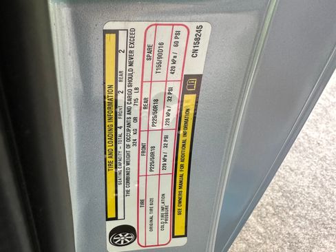 Used 2012 Chrysler 200 Limited FWD image 13