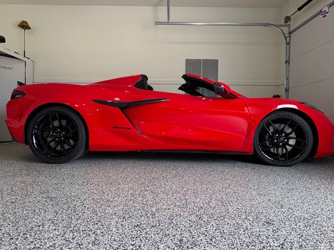 Used 2025 Chevrolet Corvette Z06 image 5