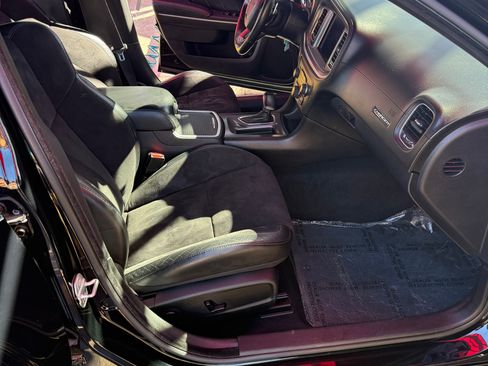 Used 2020 Dodge Charger R/T w/ Plus Group image 9