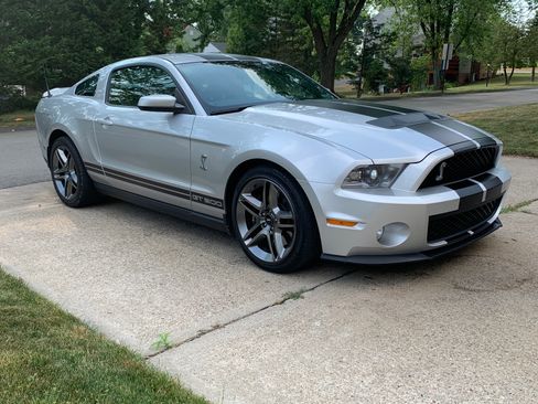 Used 2011 Ford Mustang Shelby GT500 image 1