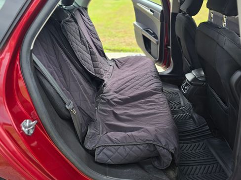 Used 2016 Ford Fusion SE image 10