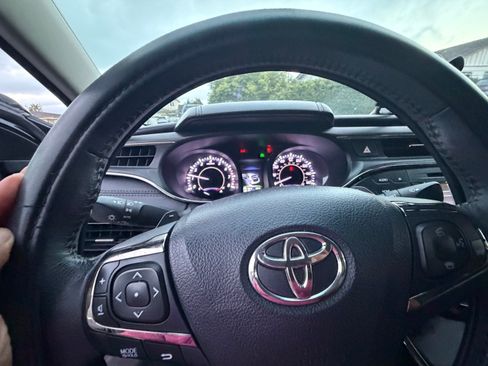 Used 2015 Toyota Avalon XLE FWD image 10