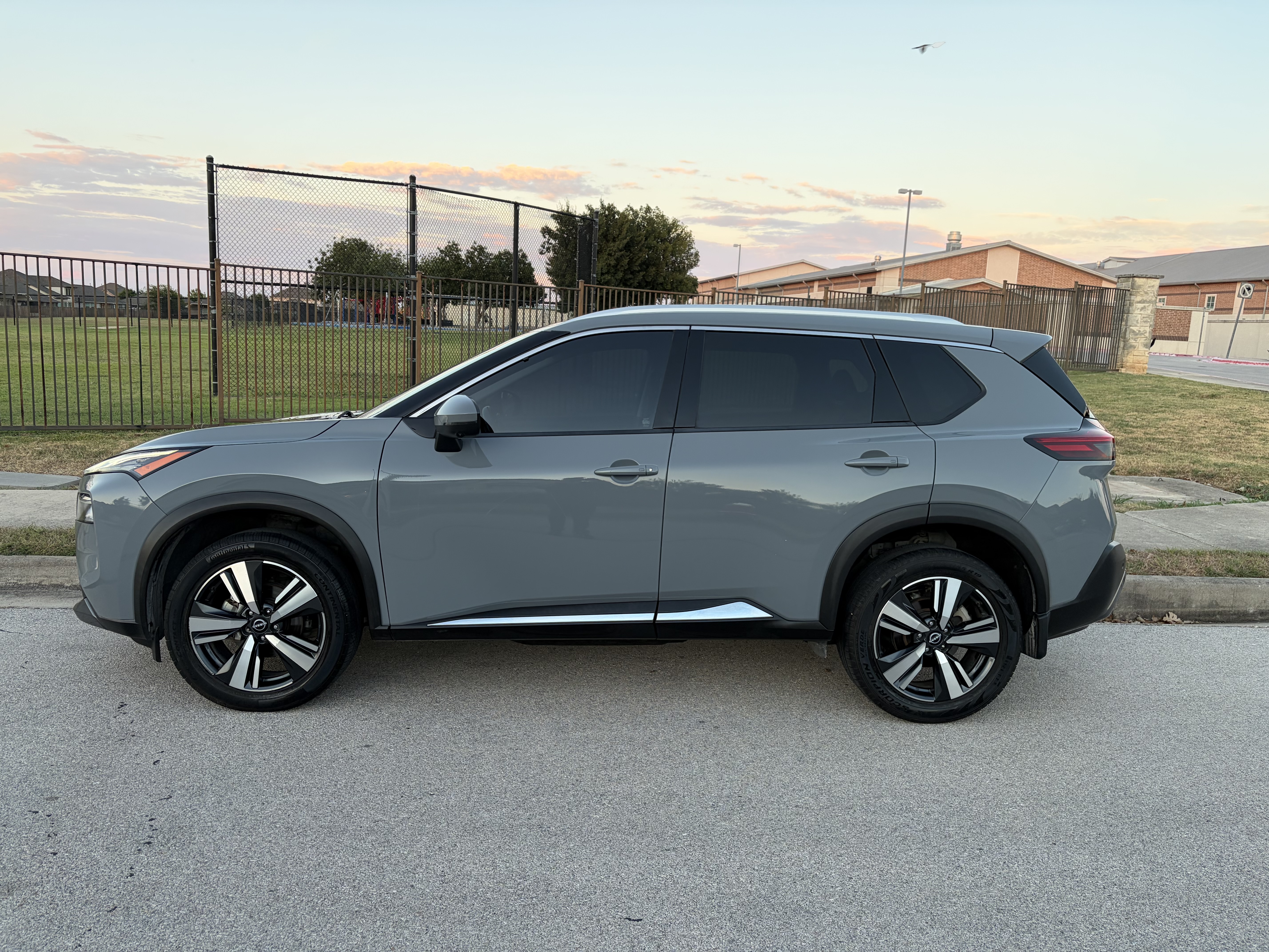Used 2022 Nissan Rogue SL FWD image 26