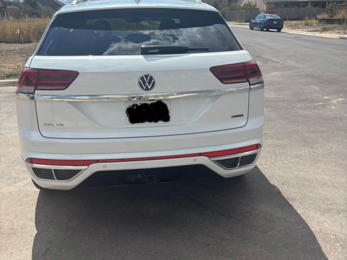 Used 2022 Volkswagen Atlas Cross Sport SEL Premium R-Line image 5