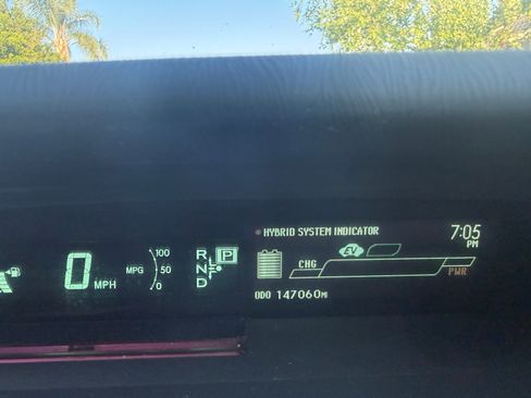 Used 2014 Toyota Prius Prime Advanced FWD image 9