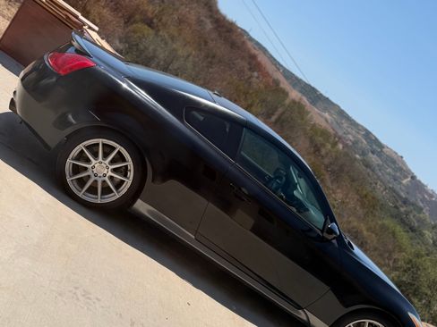 Used 2010 INFINITI G37 Journey w/ Aerodynamic Pkg RWD image 4