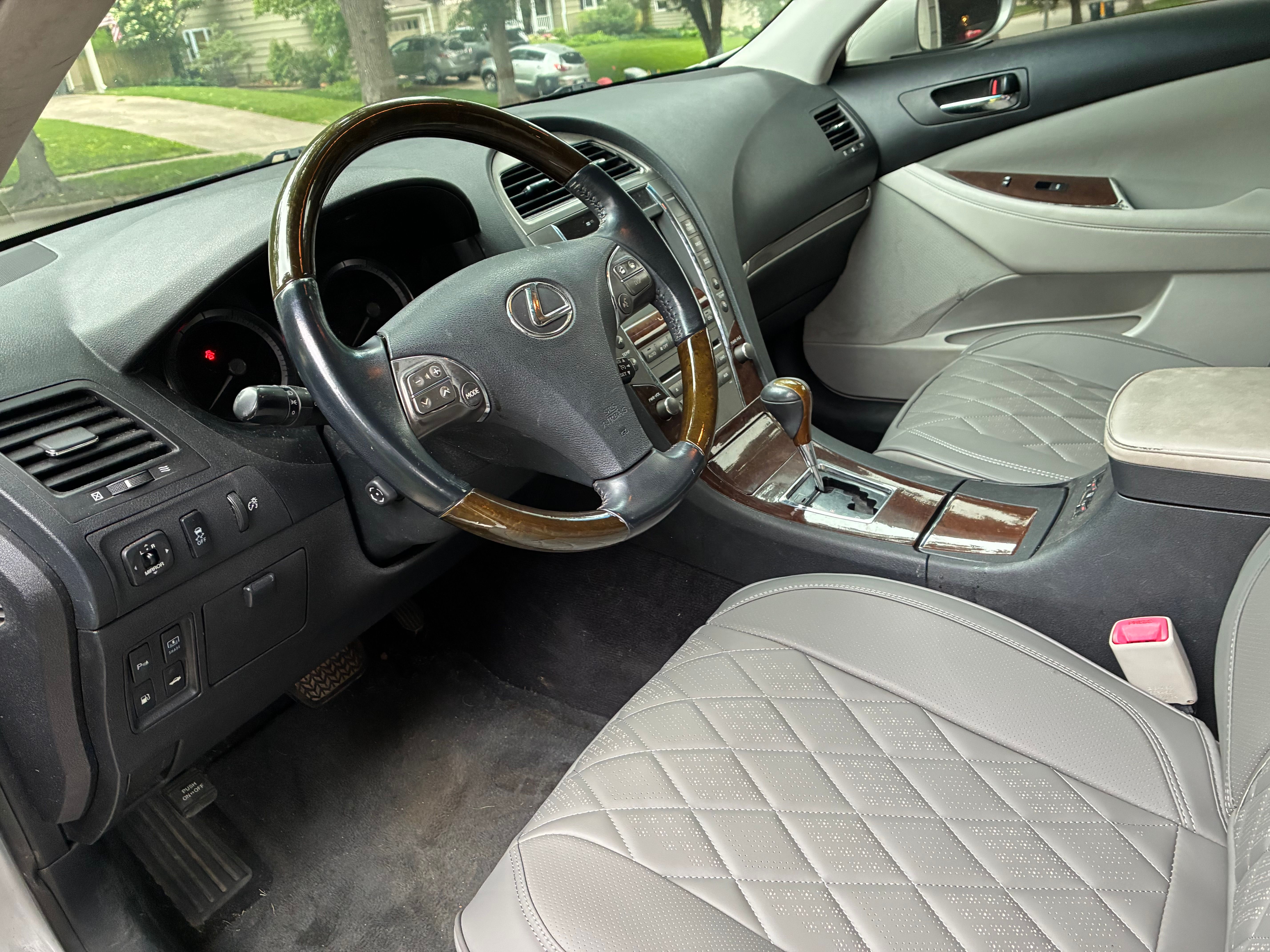 Used 2010 Lexus ES 350 FWD image 6