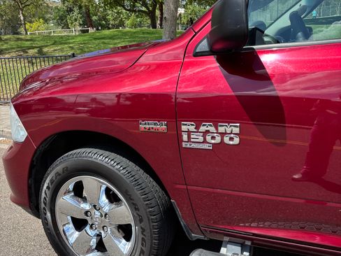 Used 2019 RAM 1500 Express w/ Express Value Package image 2