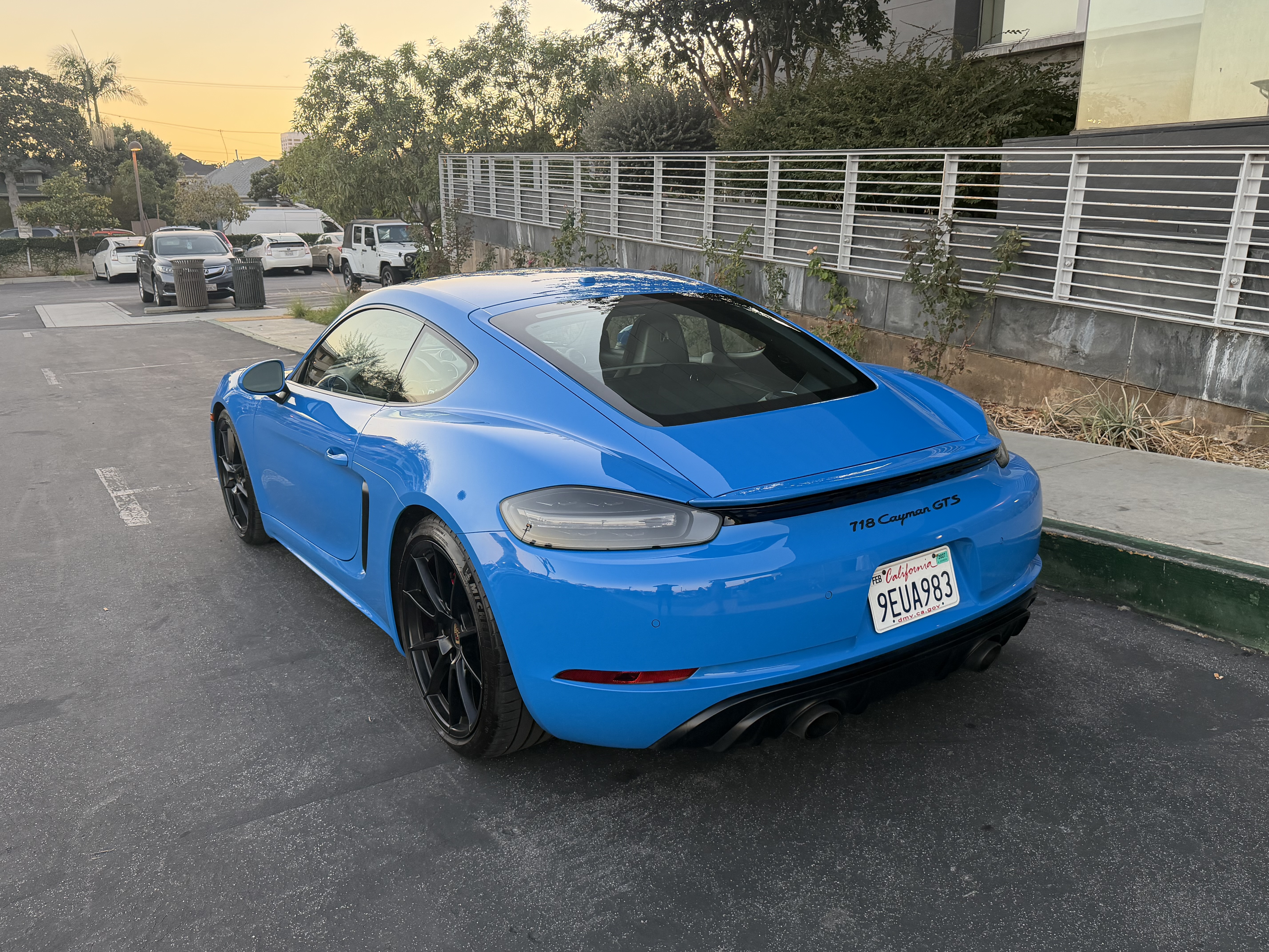 Used 2023 Porsche 718 Cayman GTS RWD image 4