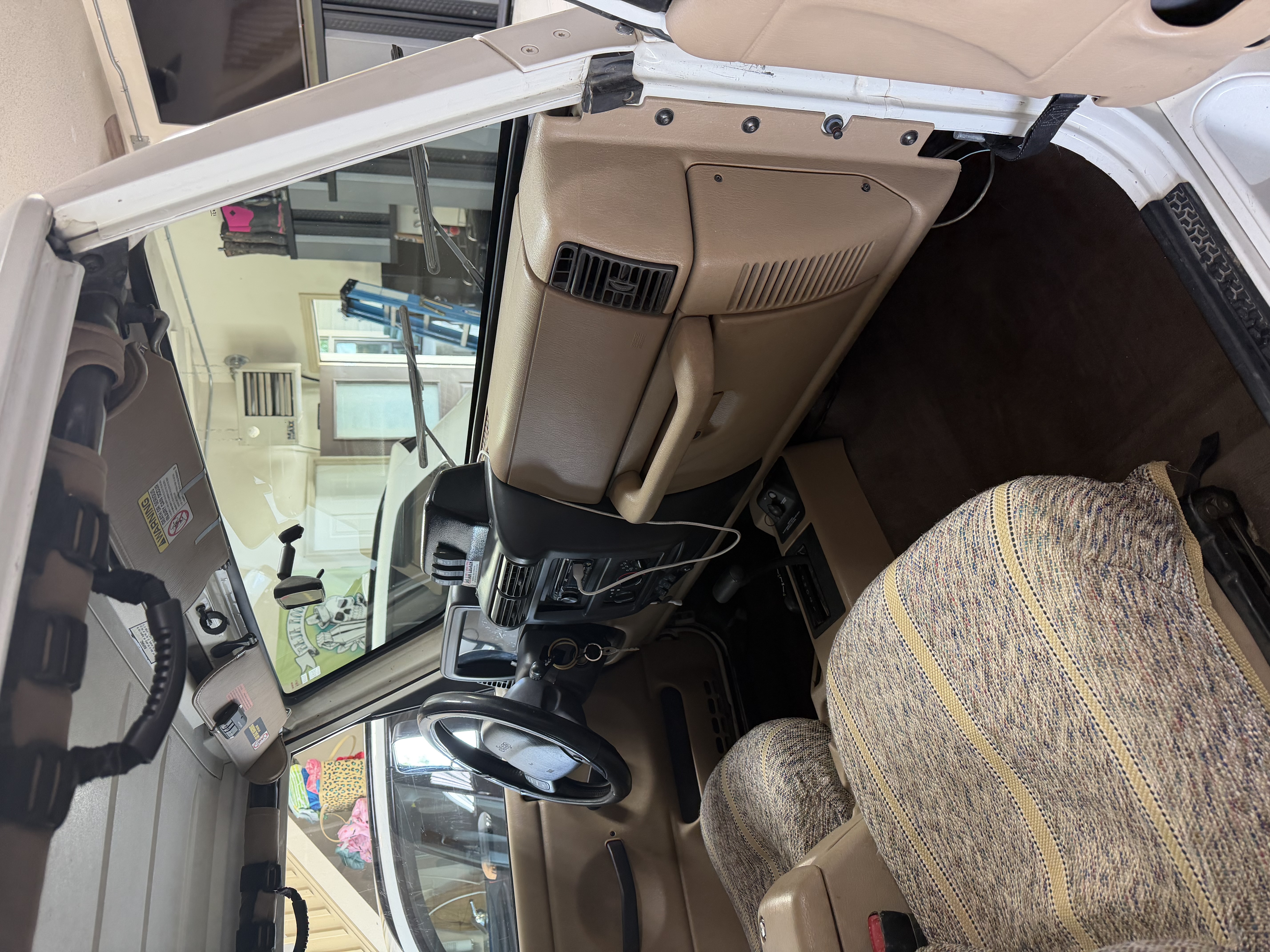 Used 1999 Jeep Wrangler Sahara AWD/4WD image 10