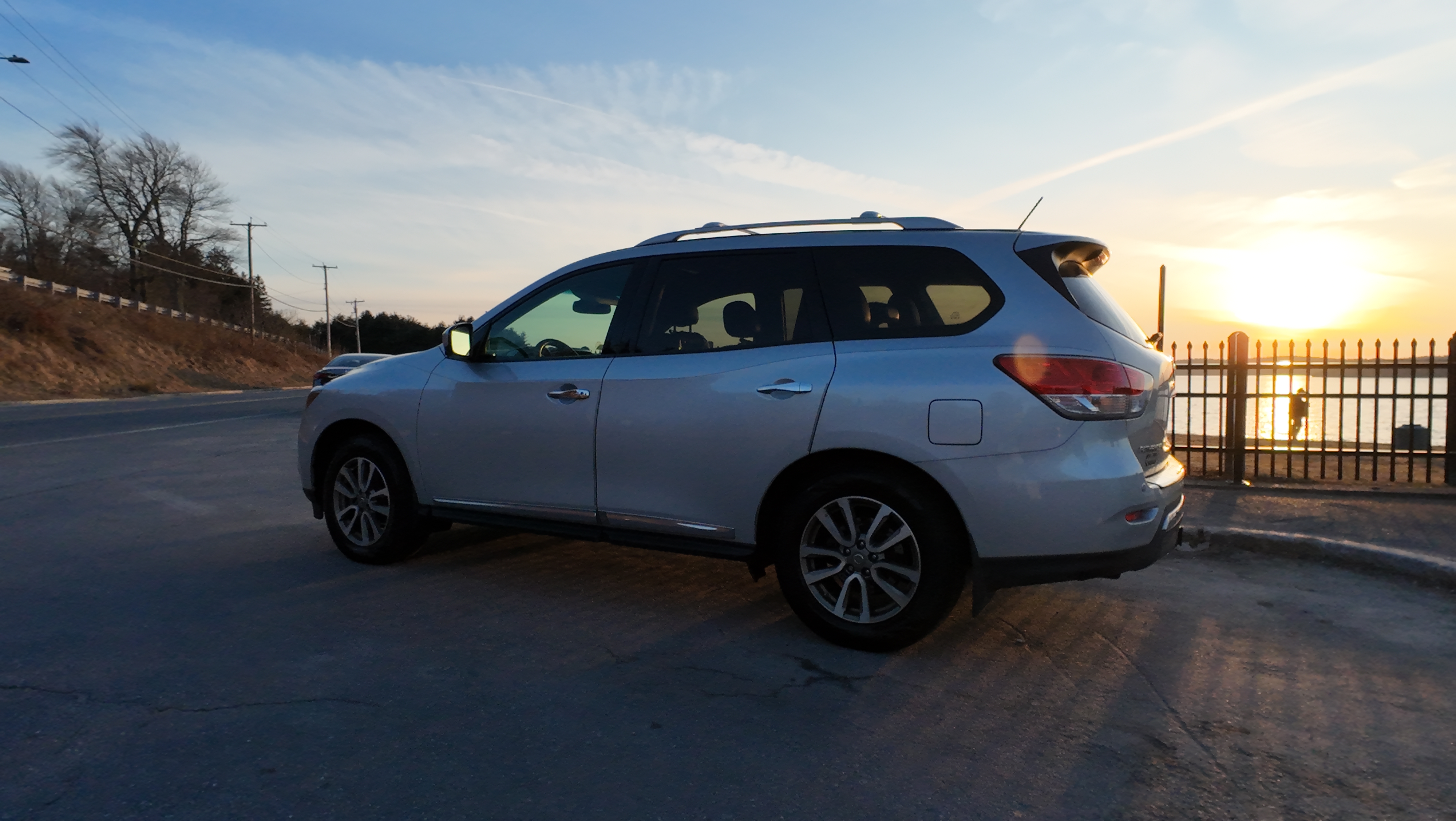 Used 2015 Nissan Pathfinder SL w/ SL Premium Package AWD/4WD image 8