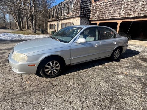 Used 2001 Kia Optima LX image 1