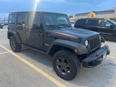 Used 2017 Jeep Wrangler Unlimited Rubicon image 4