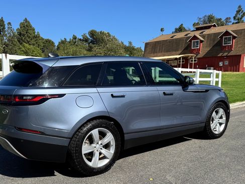 Used 2018 Land Rover Range Rover Velar S AWD/4WD image 28