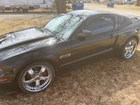 Used 2007 Ford Mustang GT Premium image 6