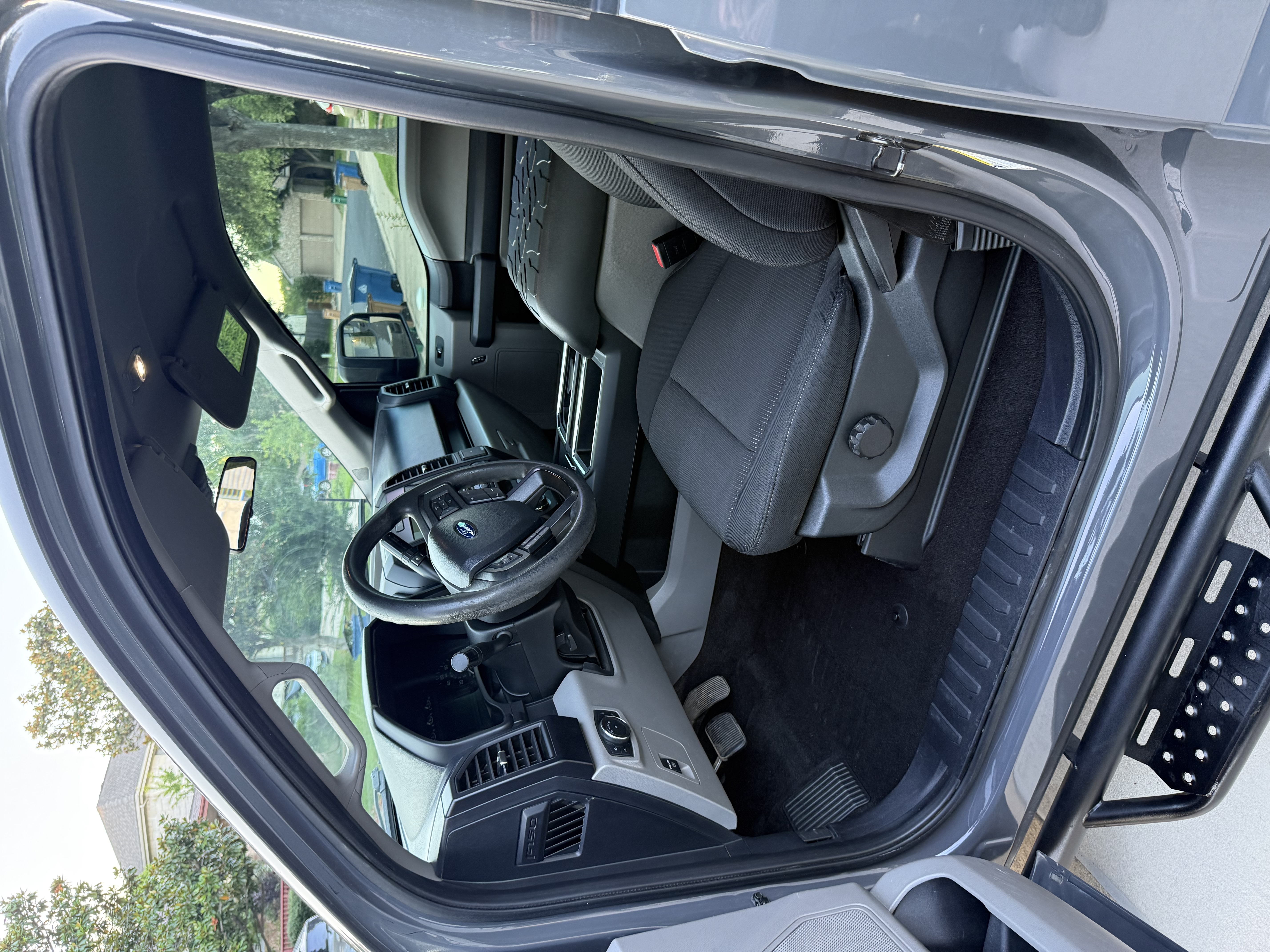 Used 2020 Ford F150 XL w/ Equipment Group 101A Mid AWD/4WD image 12
