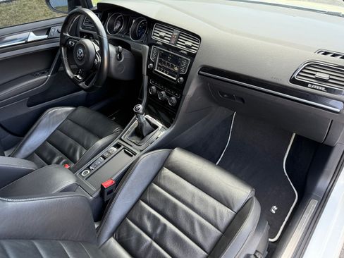 Used 2016 Volkswagen Golf R 4-Door AWD/4WD image 15