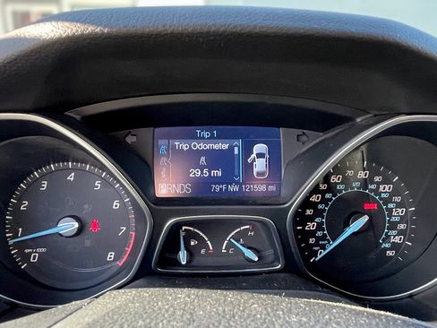 Used 2012 Ford Focus SEL image 4