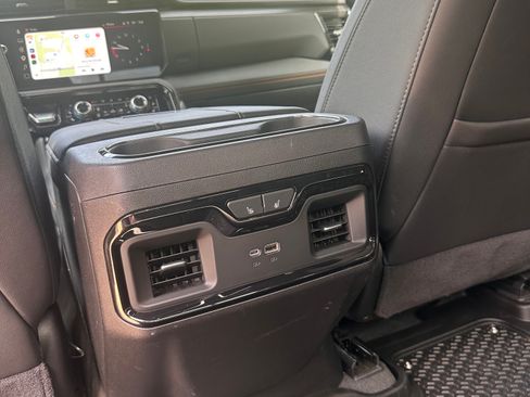 Used 2025 GMC Sierra 2500 AT4 w/ AT4 Premium Plus Package AWD/4WD image 15