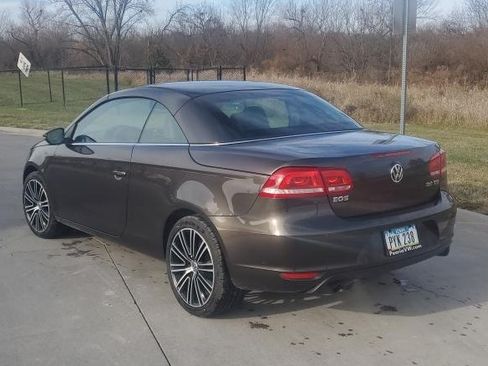 Used 2015 Volkswagen Eos Final Edition image 13