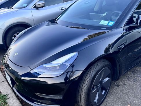 Used 2023 Tesla Model 3 Standard Range image 5