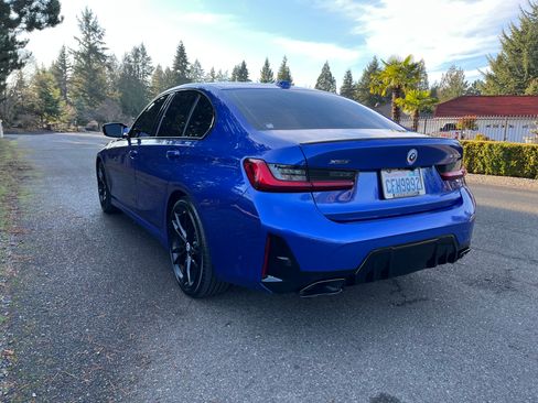 Used 2023 BMW M340i xDrive image 5