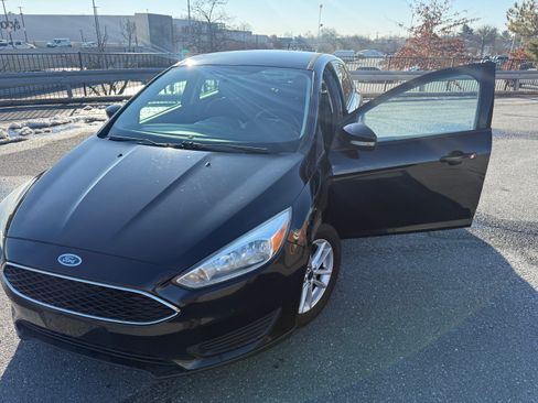 Used 2015 Ford Focus SE image 11