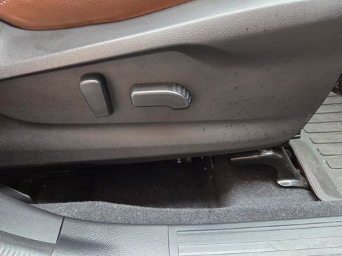 Used 2021 Subaru Forester Touring w/ Popular Package #2 image 9