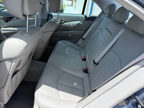 Used 2006 Mercedes-Benz E 500 4MATIC Sedan image 11