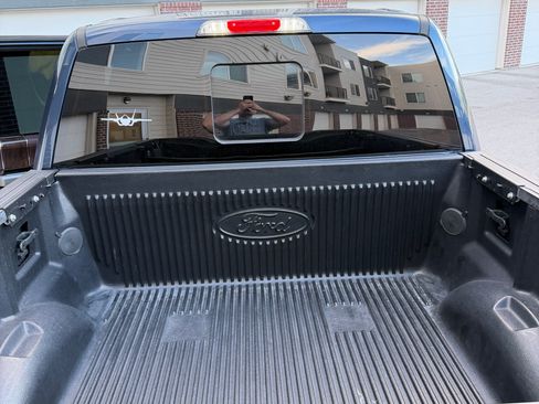 Used 2015 Ford F150 Platinum w/ Equipment Group 701A Luxury AWD/4WD image 15