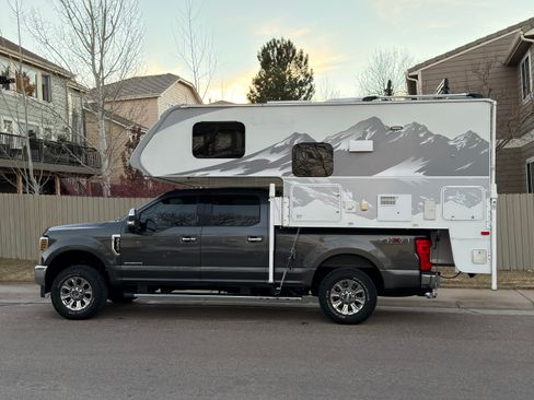 Used 2019 Ford F350 Lariat w/ Lariat Ultimate Package image 4