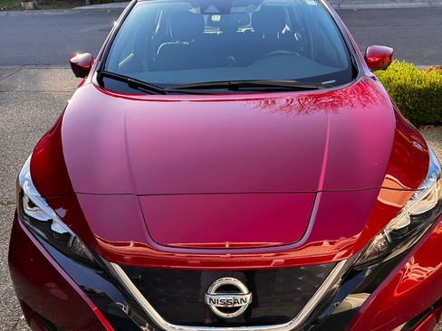 Used 2021 Nissan Leaf SV w/ SV Technology Package image 5