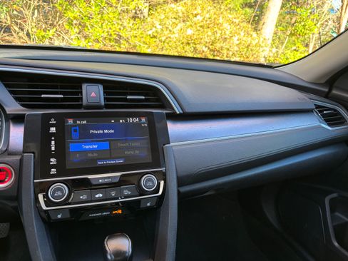 Used 2018 Honda Civic EX-L image 17