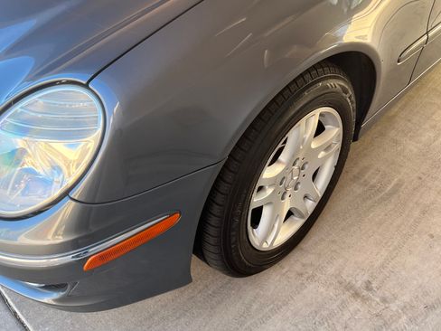 Used 2007 Mercedes-Benz E 320 BlueTEC Sedan image 4
