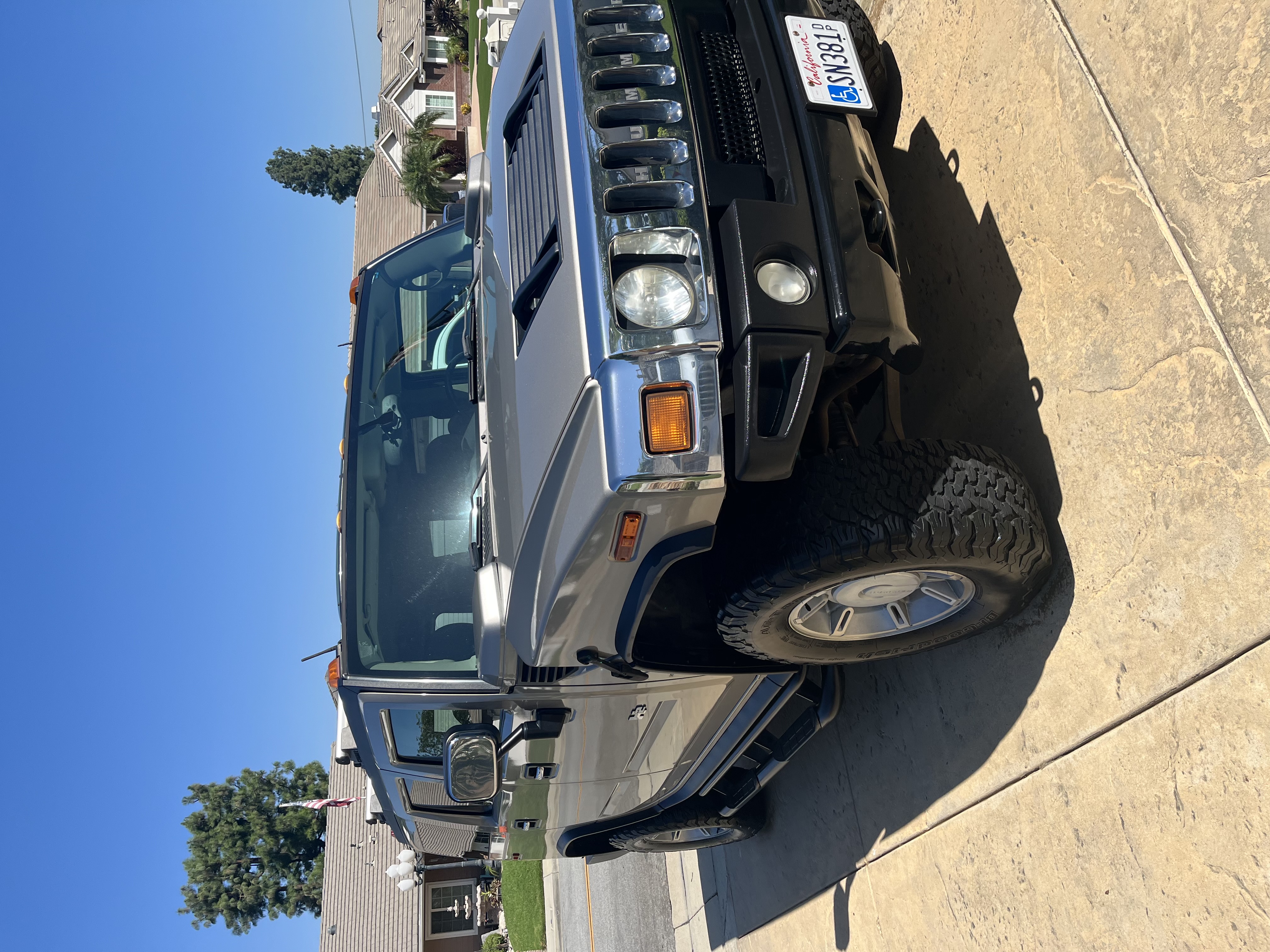 Used 2003 HUMMER H2 w/ Preferred Equipment Group AWD/4WD image 2
