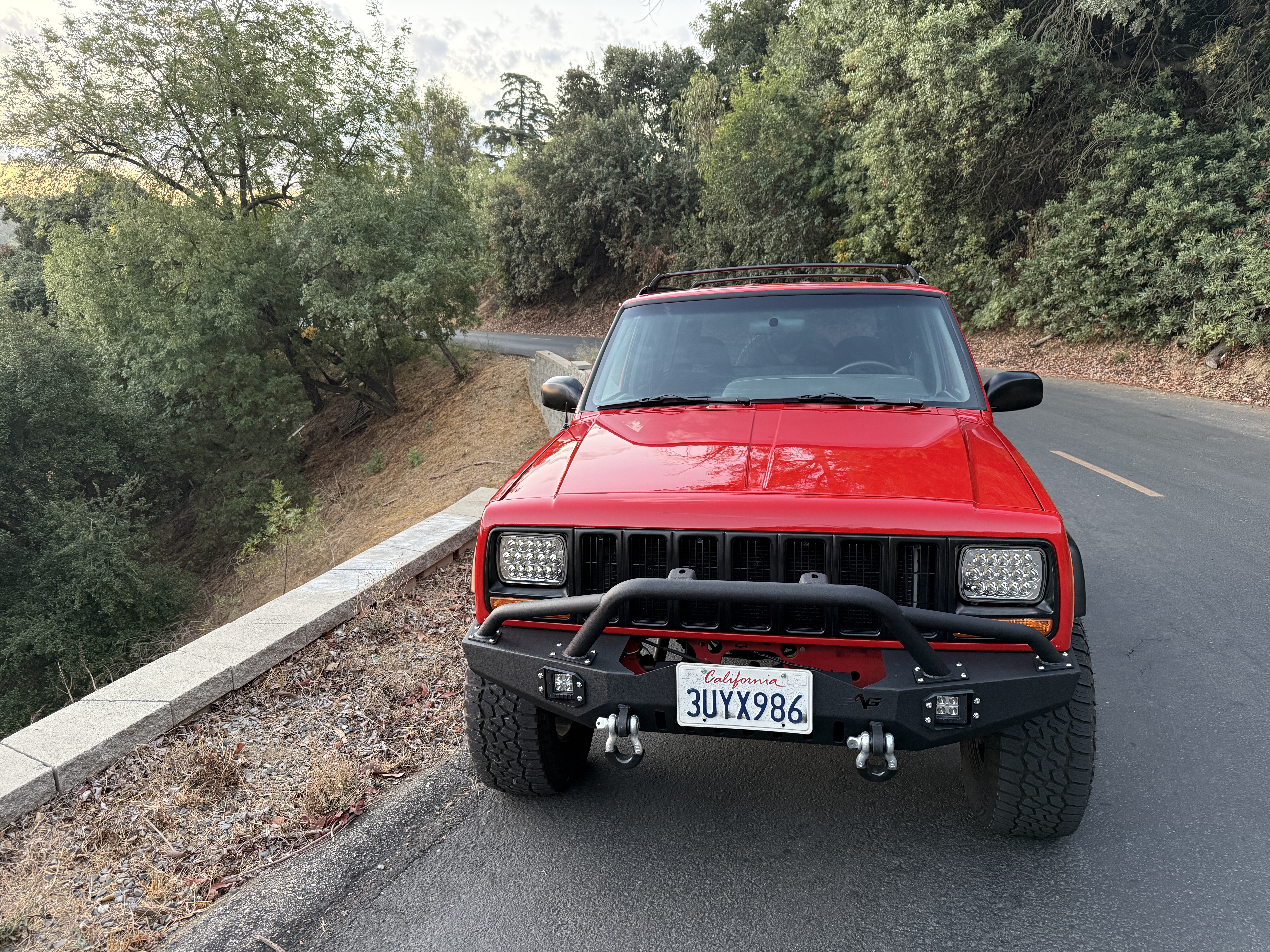 Used 1998 Jeep Cherokee Sport AWD/4WD image 2