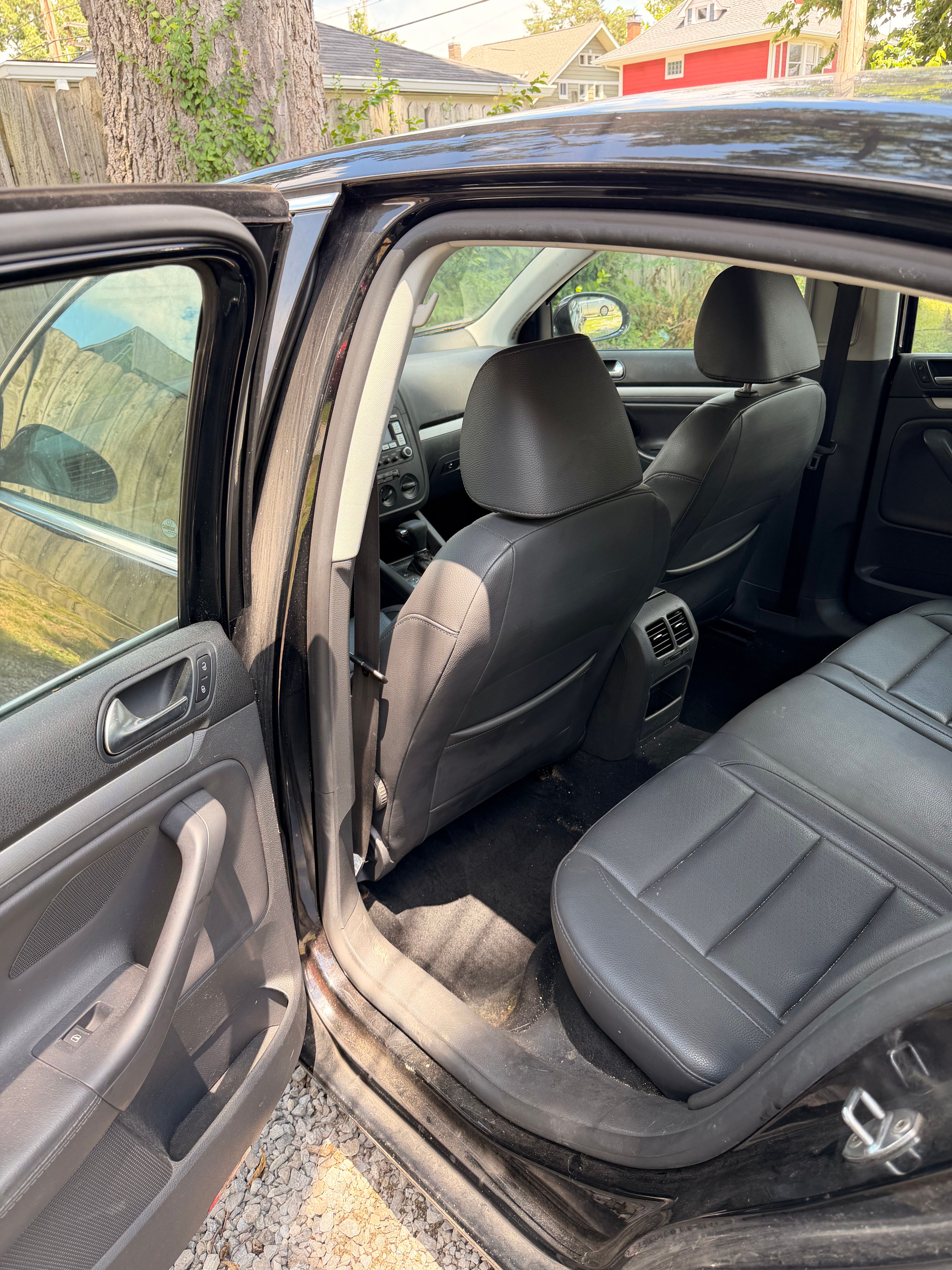 Used 2009 Volkswagen Jetta SE FWD image 18