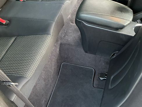 Used 2010 Hyundai Genesis 2.0T RWD image 27