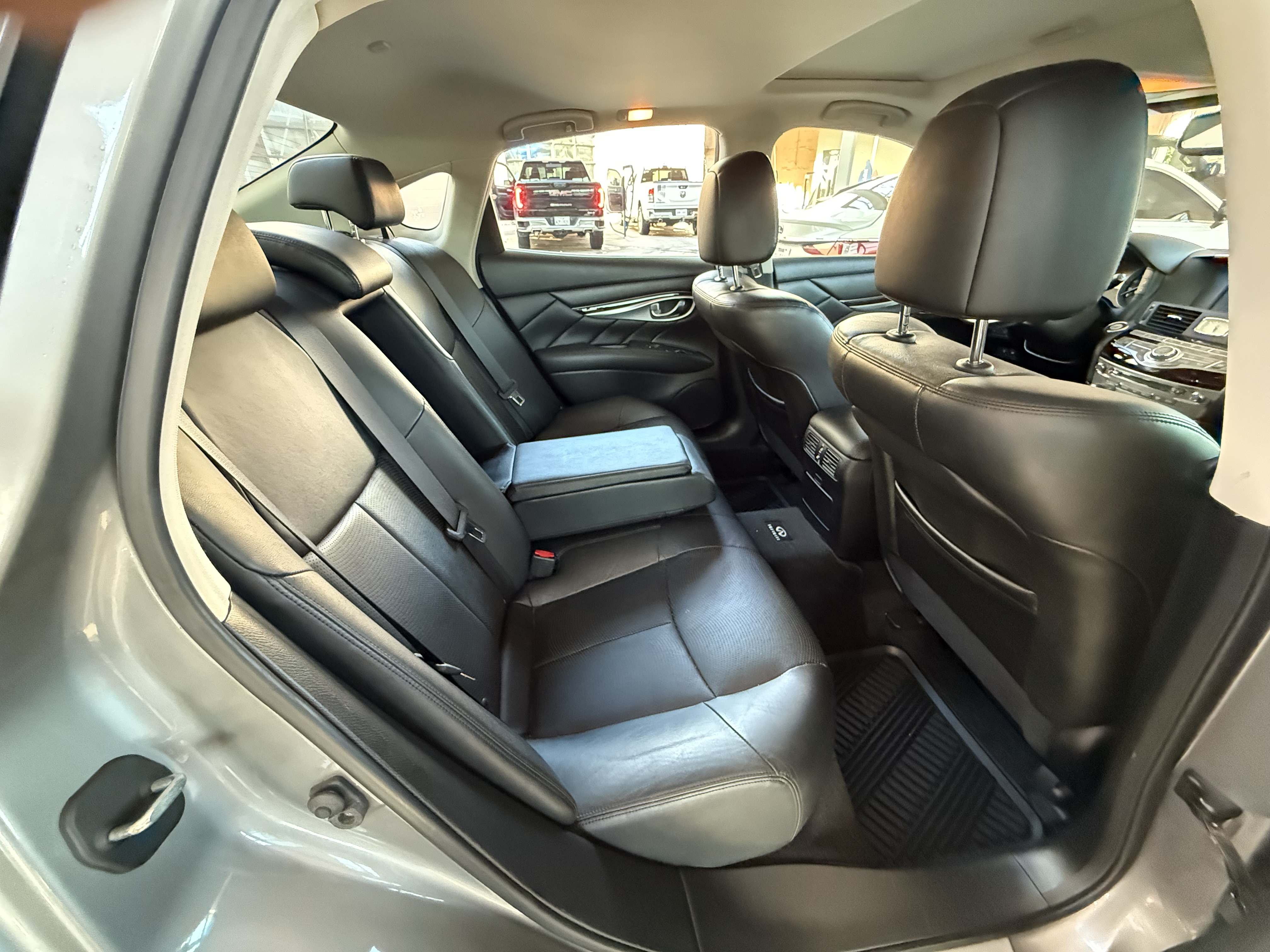 Used 2012 INFINITI M37 x w/ Premium Pkg AWD/4WD image 14