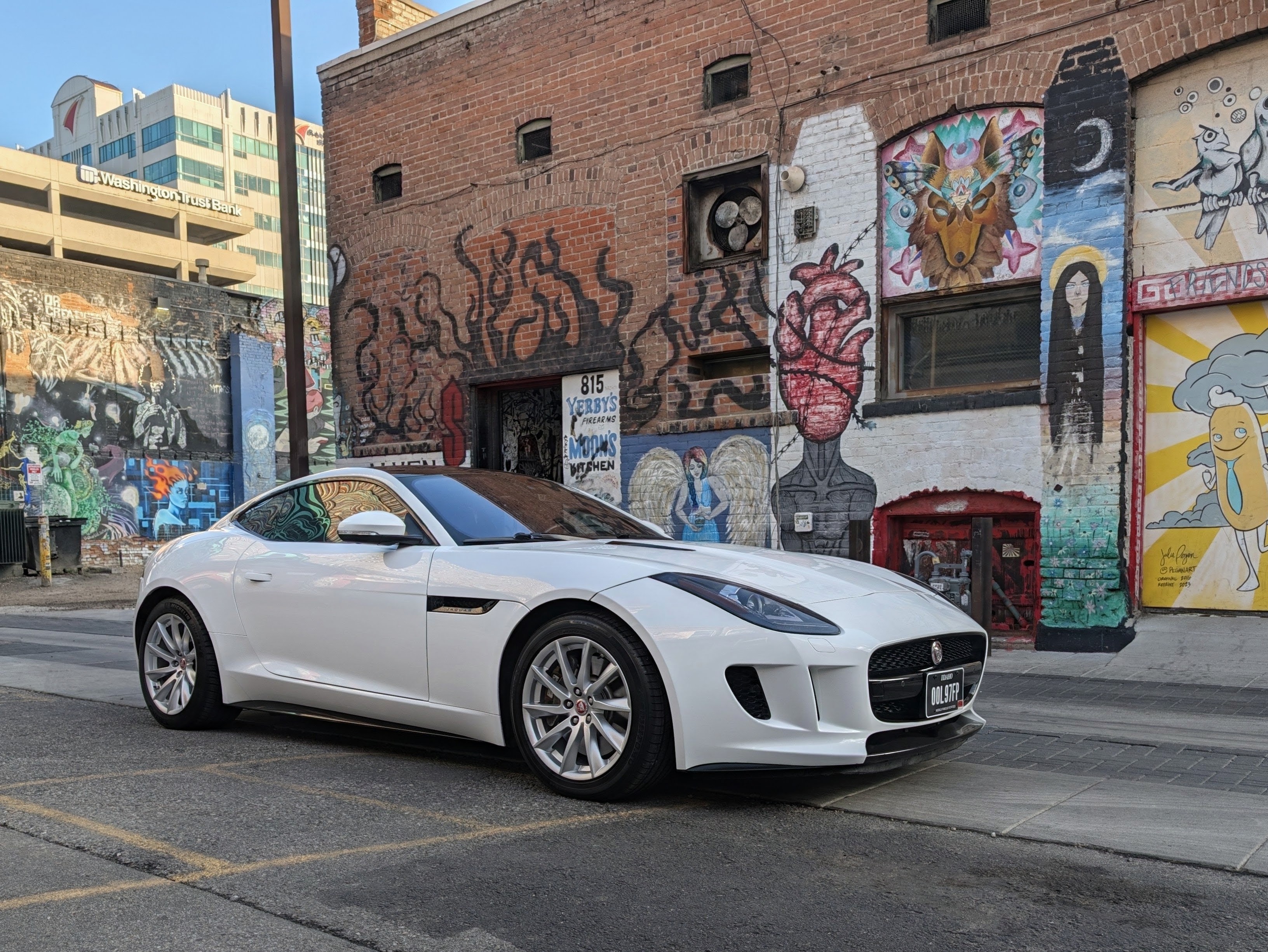 Used 2017 Jaguar F-TYPE Coupe RWD image 23