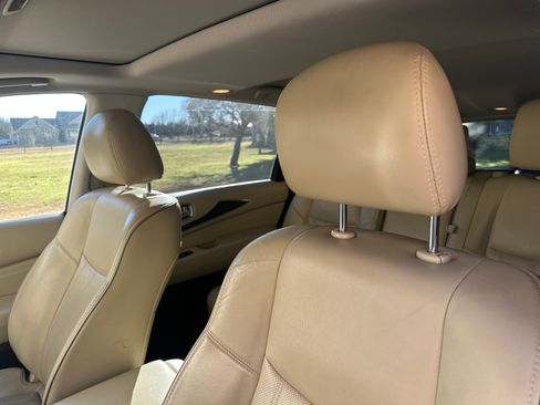 Used 2017 INFINITI QX60 AWD w/ Premium Plus Package image 8