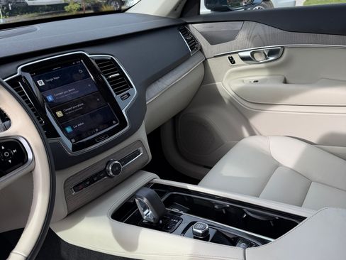 Used 2025 Volvo XC90 B6 Plus w/ Protection Package Premier image 11