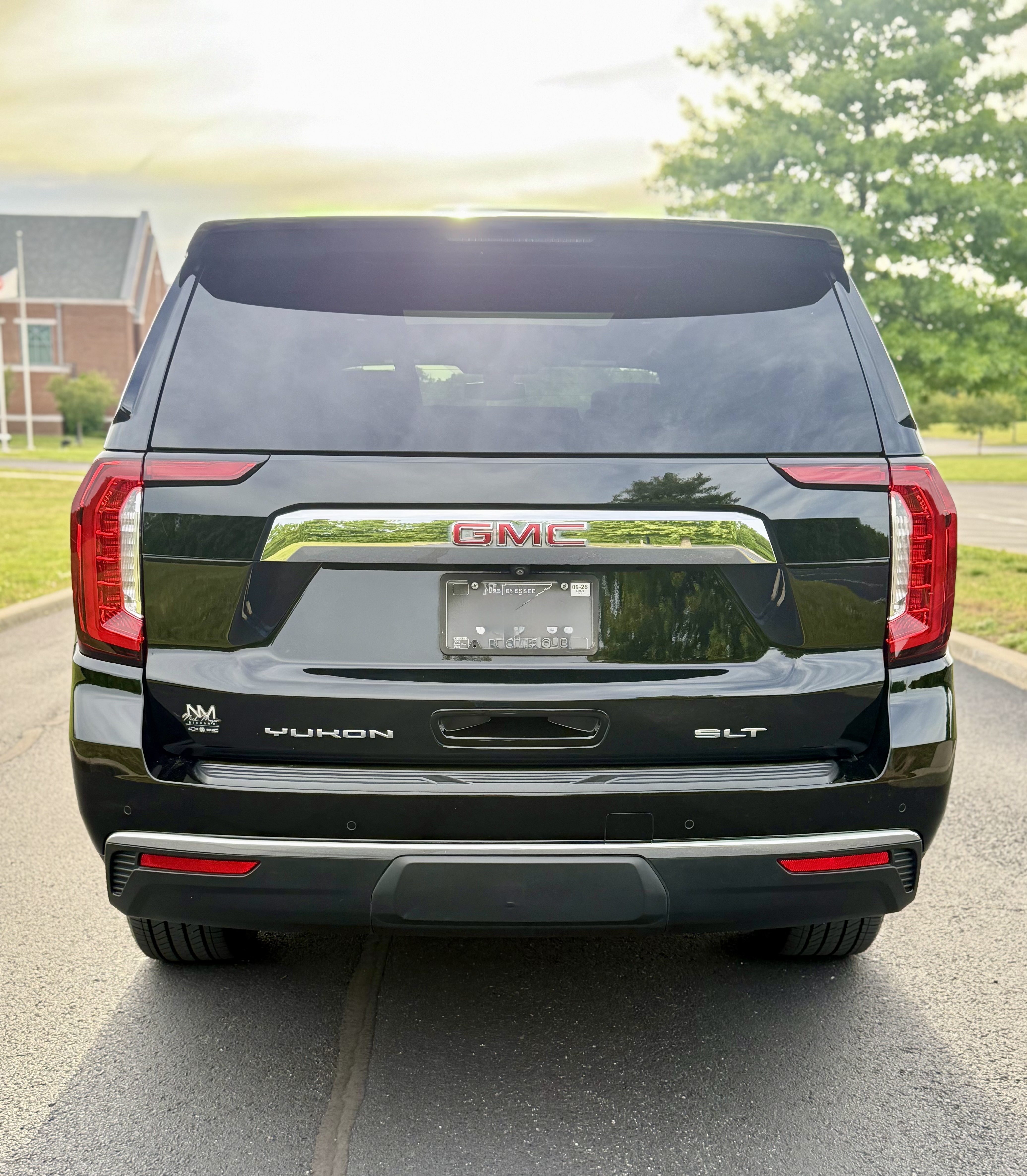 Used 2021 GMC Yukon SLT w/ SLT Premium Package AWD/4WD image 22