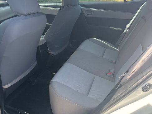 Used 2016 Toyota Corolla LE FWD image 10