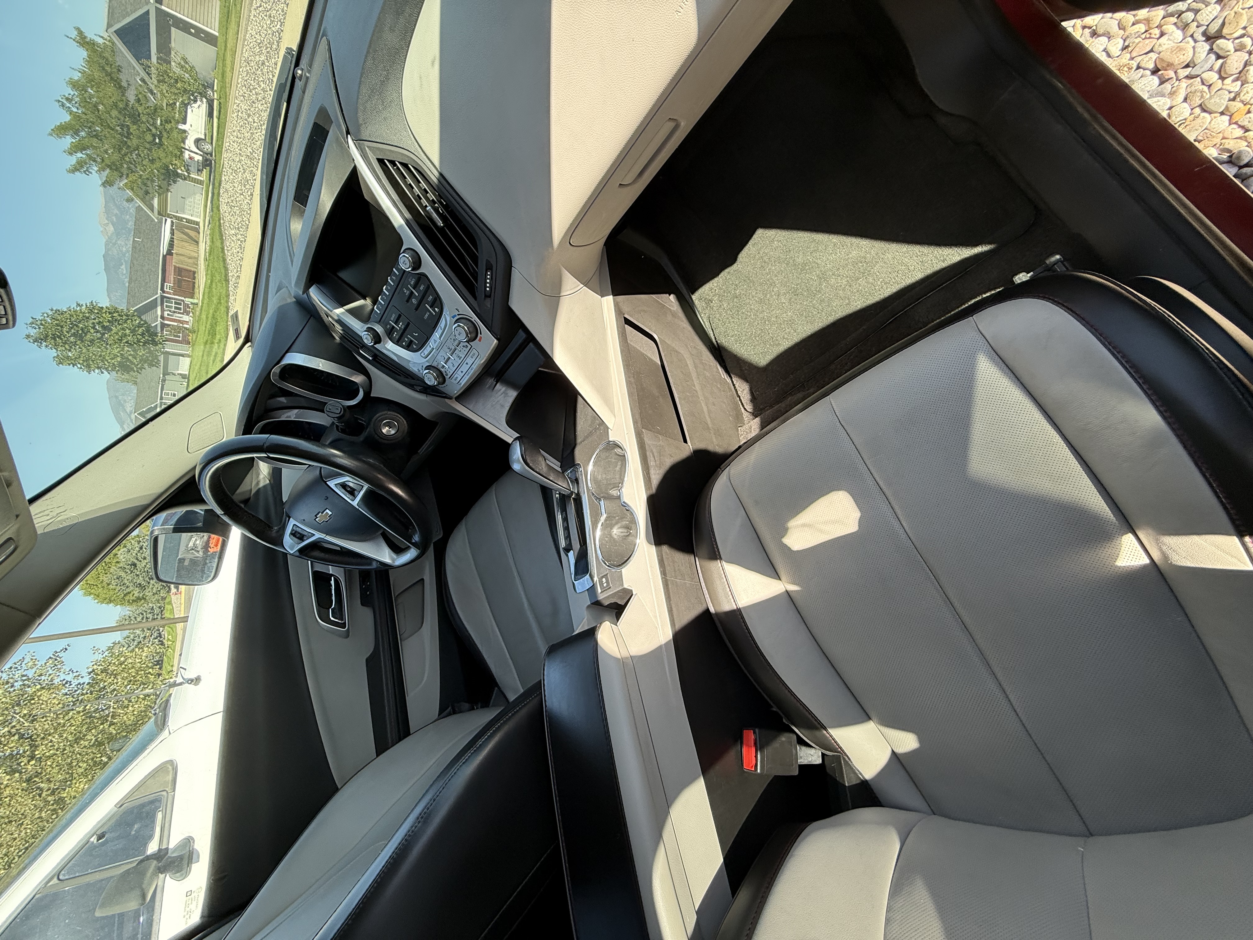 Used 2015 Chevrolet Equinox LTZ AWD/4WD image 12