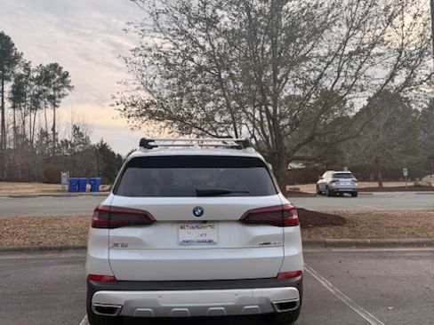 Used 2022 BMW X5 xDrive45e w/ Executive Package image 10