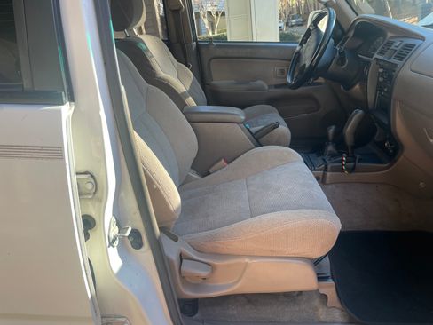 Used 1999 Toyota 4Runner SR5 image 8