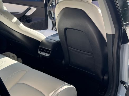 Used 2019 Tesla Model 3 Standard Range Plus image 11