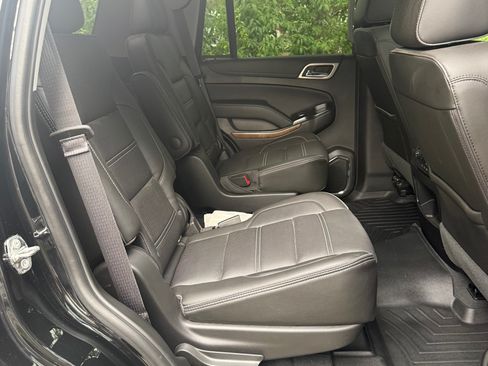 Used 2019 GMC Yukon Denali w/ Denali Ultimate Package AWD/4WD image 11