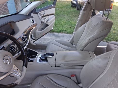 Used 2019 Mercedes-Benz S 560 S 560 Sedan 4D image 4